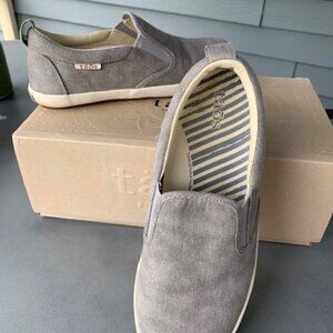 Taos Women's Slip on Sneaker